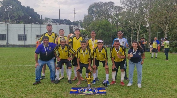 ASSOCIAÇÃO DOS SURDOS É CAMPEÃ DA COPA PARANÁ DE FUTEBOL SETE