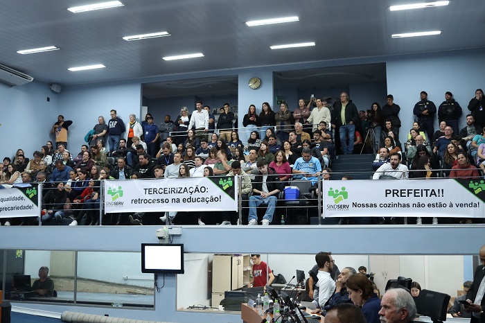 CÂMARA MODIFICA PROJETO QUE PROIBIA A TERCEIRIZAÇÃO DA MERENDA ESCOLAR