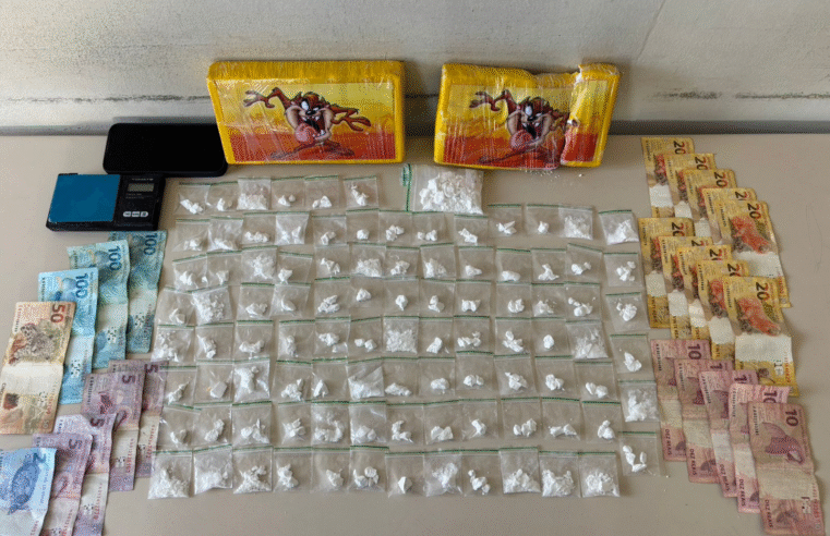 TRÁFICO DE DROGAS: POLÍCIA MILITAR FLAGRA CASAL COM QUASE 2 KG DE COCAÍNA EM PONTA GROSSA