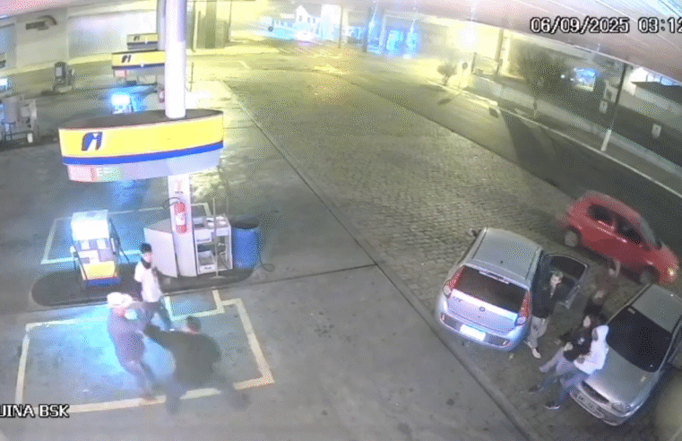 PAI E FILHO MATAM JOVEM DE 21 ANOS; POLICIA INVESTIGA( VÍDEO)