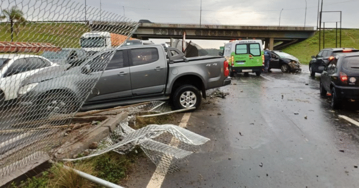 COLISÃO FRONTAL NA BR-376 NA MANHÃ DE HOJE