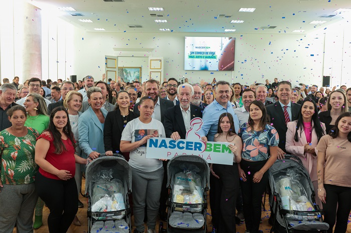 PARANÁ DISTRIBUI 10 MIL KITS COM CARRINHOS DE BEBÊ E ACESSÓRIOS