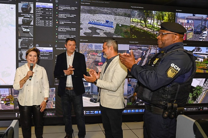 ELIZABETH SCHMIDT INAUGURA O CENTRO DE INTELIGÊNCIA E OPERAÇÕES DE SEGURANÇA