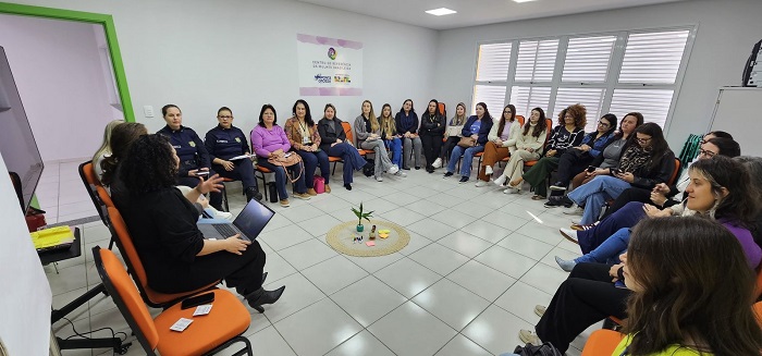 REDE DE ENFRENTAMENTO ÀS VIOLÊNCIAS CONTRA AS MULHERES TEM CAPACITAÇÃO