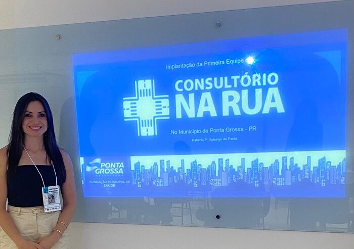 ‘CONSULTÓRIO NA RUA’ DE PONTA GROSSA É APRESENTADO EM ENCONTRO NACIONAL NO RECIFE