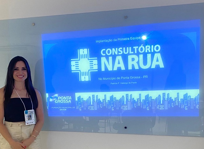‘CONSULTÓRIO NA RUA’ DE PONTA GROSSA É APRESENTADO EM ENCONTRO NACIONAL NO RECIFE