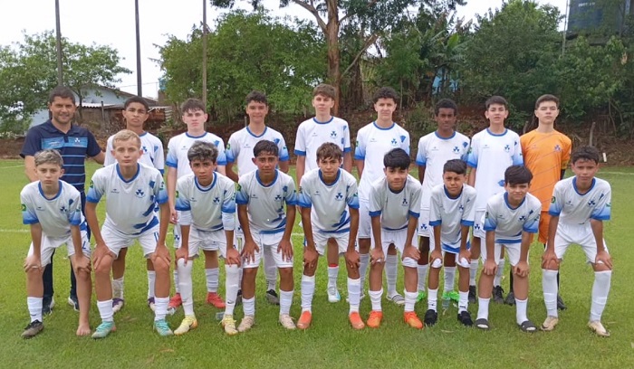COLÉGIO DYNÂMICO ABRE FINAIS DOS JEPS BOM DE BOLA VENCENDO ARAPOTI POR 3X1