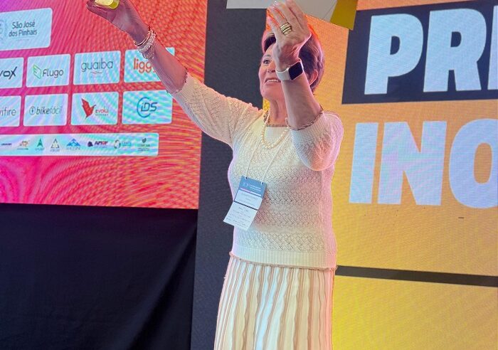 USO DE DRONES CONFERE A ELISABETH SCHMIDT O PRÊMIO ‘PREFEITO INOVADOR’