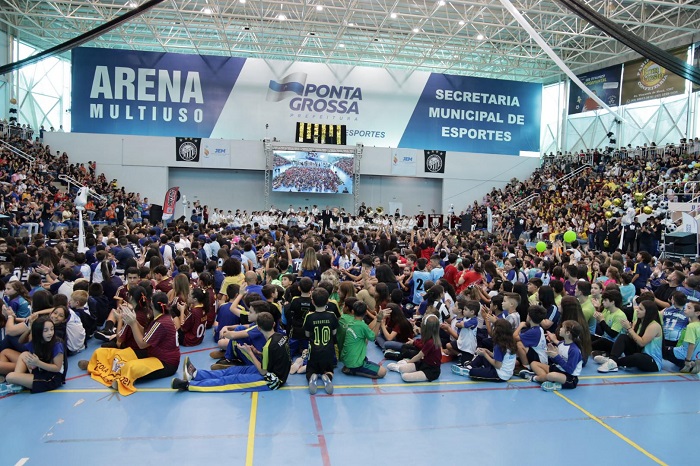 ARENA MULTIUSO RECEBE O DESFILE DE ABERTURA DOS 17º JEEM
