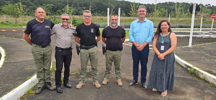 JÚLIO KÜLLER VISITA PROJETO DA ESCOLA DE TRÂNSITO DE PONTA GROSSA
