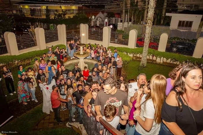 HALLOWEEN DA VILLA HILDA TEM CAMINHADA ZUMBI