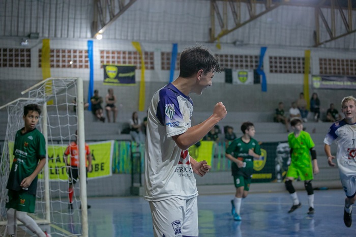 ACGF/GERENCIAL VENCE CURITIBANO PELAS SEMIFINAIS DO ESTADUAL SUB-14