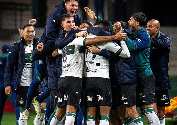 CORITIBA VENCE O BOTAFOGO-SP E SEGUE LÍDER DA SÉRIE ‘B’