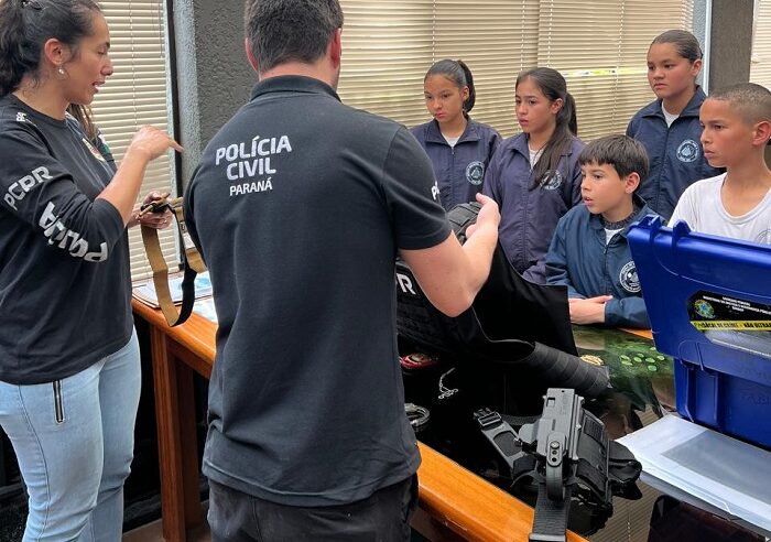 POLICIAIS CIVIS DE PONTA GROSSA SÃO HOMENAGEADOS NOS 172 ANOS DA POLÍCIA CIVIL
