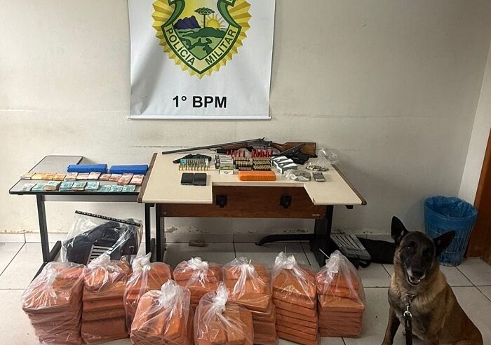 POLÍCIA MILITAR PRENDE DOIS E APREENDE ARMAS E DROGAS EM PONTA GROSSA