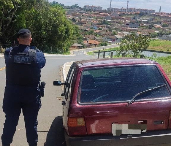 GUARDA MUNICIPAL RECUPERA VEÍCULO FURTADO EM UVARANAS