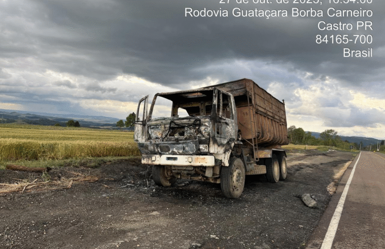CAMINHÃO PEGA FOGO NA PR-340 EM CASTRO