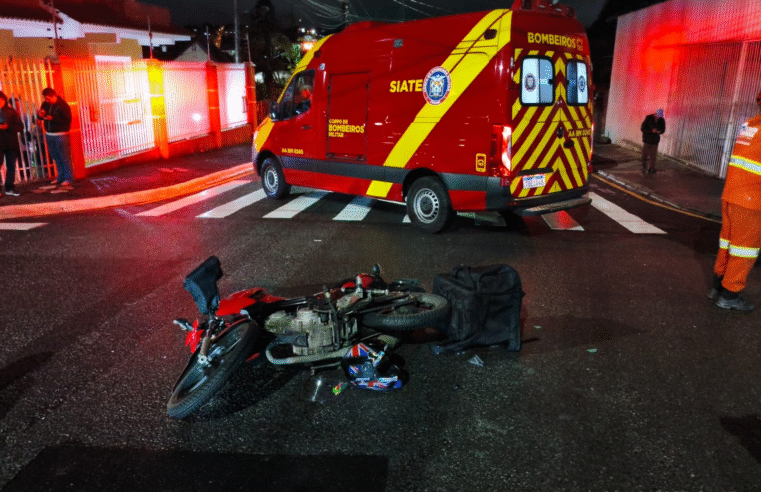 MOTOCICLISTA FICA FERIDO APÓS COLISÃO COM CAMINHÃO