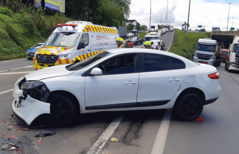 PRF RECUPERA CARRO ROUBADO APÓS ENGAWETAMENTO NA BR-373 ( SOUSA NAVES)  EM PONTA GROSSA
