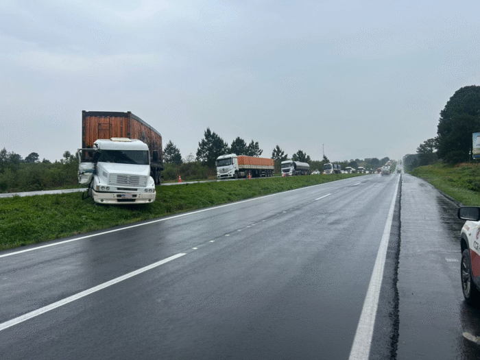 BR-376: DOIS ACIDENTES PRÓXIMO AO PEDÁGIO DE WIRMARSUN PROVOCAM LONGO CONGESTIONAMENTO