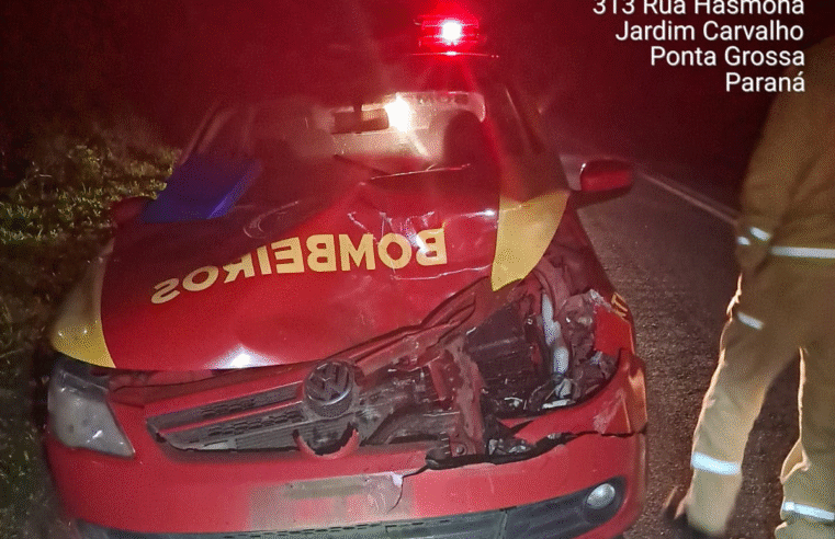 GOL DO CORPO DE BOMBEIROS SE ENVOLVE EM COLISÃO TRASEIRA NA PR-151, EM PONTA GROSSA — SEM VÍTIMAS