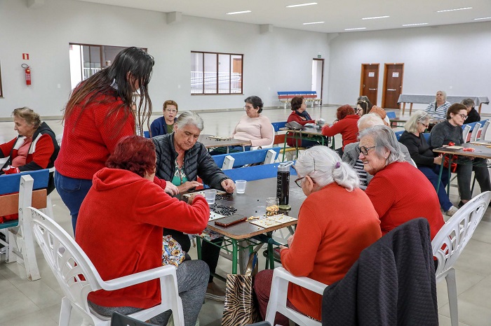 GOVERNO DO PARANÁ CRIA BOLSA PARA CUIDADOR FAMILIAR