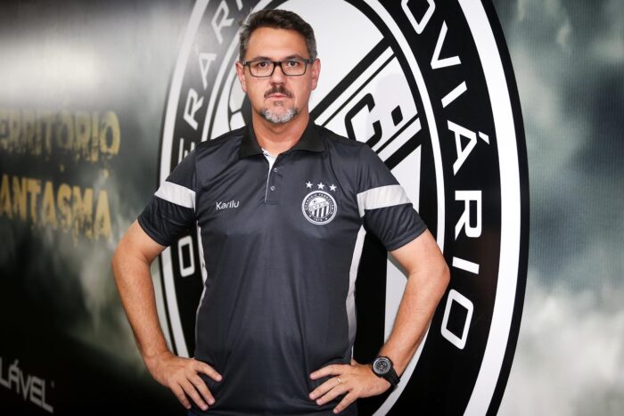 JORGE FERREIRA DEIXA O COMANDO TÉCNICO DO TIME SUB-20 DO OPERÁRIO
