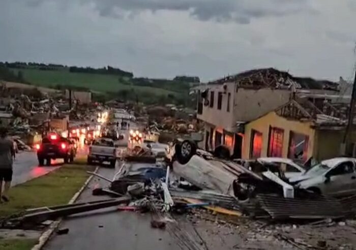 GOVERNO DO ESTADO ENVIA BOMBEIROS E EQUIPES DE SAÚDE PARA RIO BONITO DO IGUAÇU
